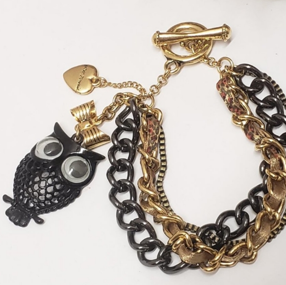 Betsey Johnson Black Statement Owl Multi Chain Toggle Bracelet - Picture 2 of 3